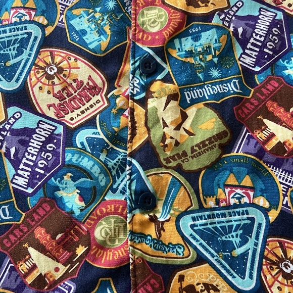 DisneyParks Disneyland Passport Collection Stamps Button Down Shirt Mens Sz XXL - Picture 4 of 16